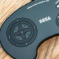 Numskull Tappetino Ricarica Wireless Controller Sega Mega Drive