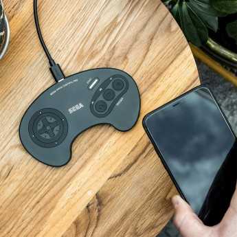 Numskull Sega Mega Drive Controller Wireless Charging Mat